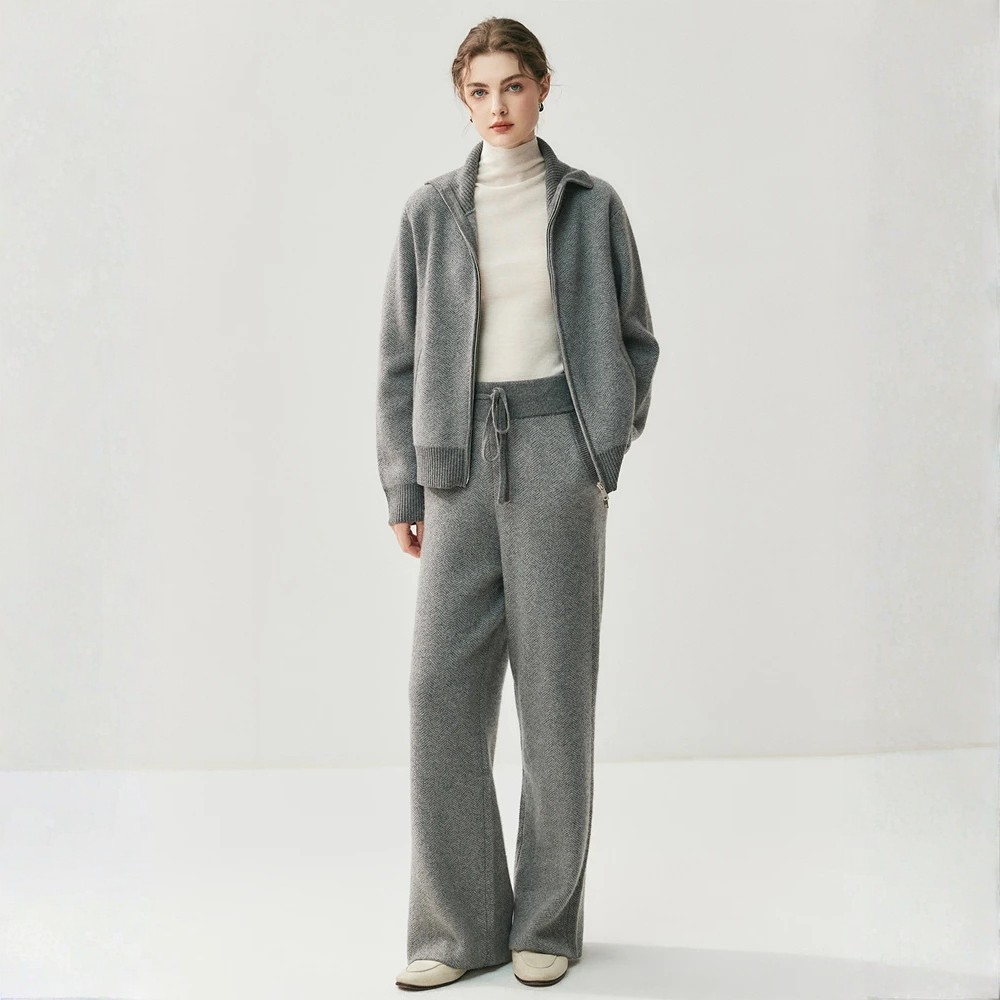 VELMAR | Damen Set aus Merinowolle – Zip Jacke & Weite Hose